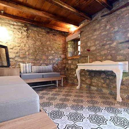 Casa Grigoriou * Afytos